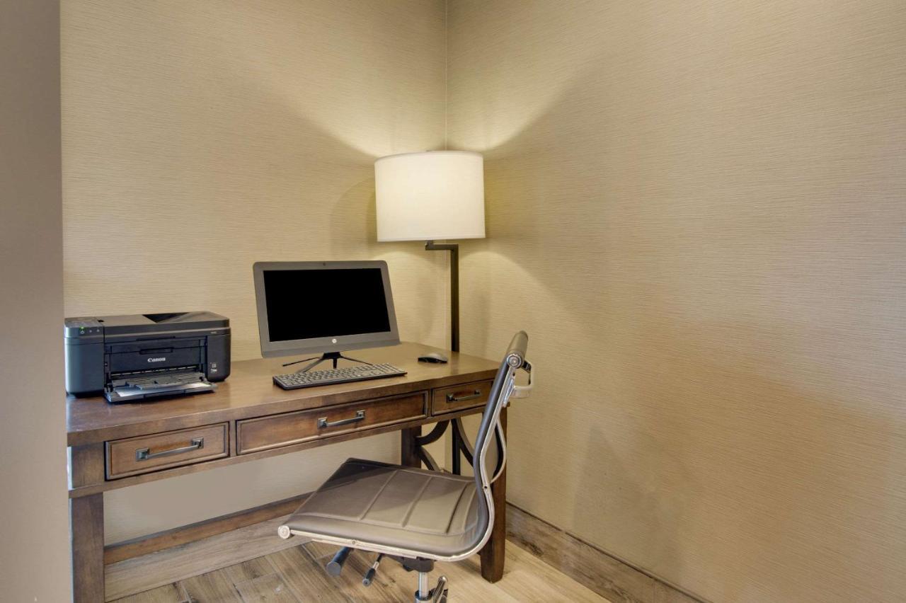 Comfort Inn Airport Roanoke Extérieur photo