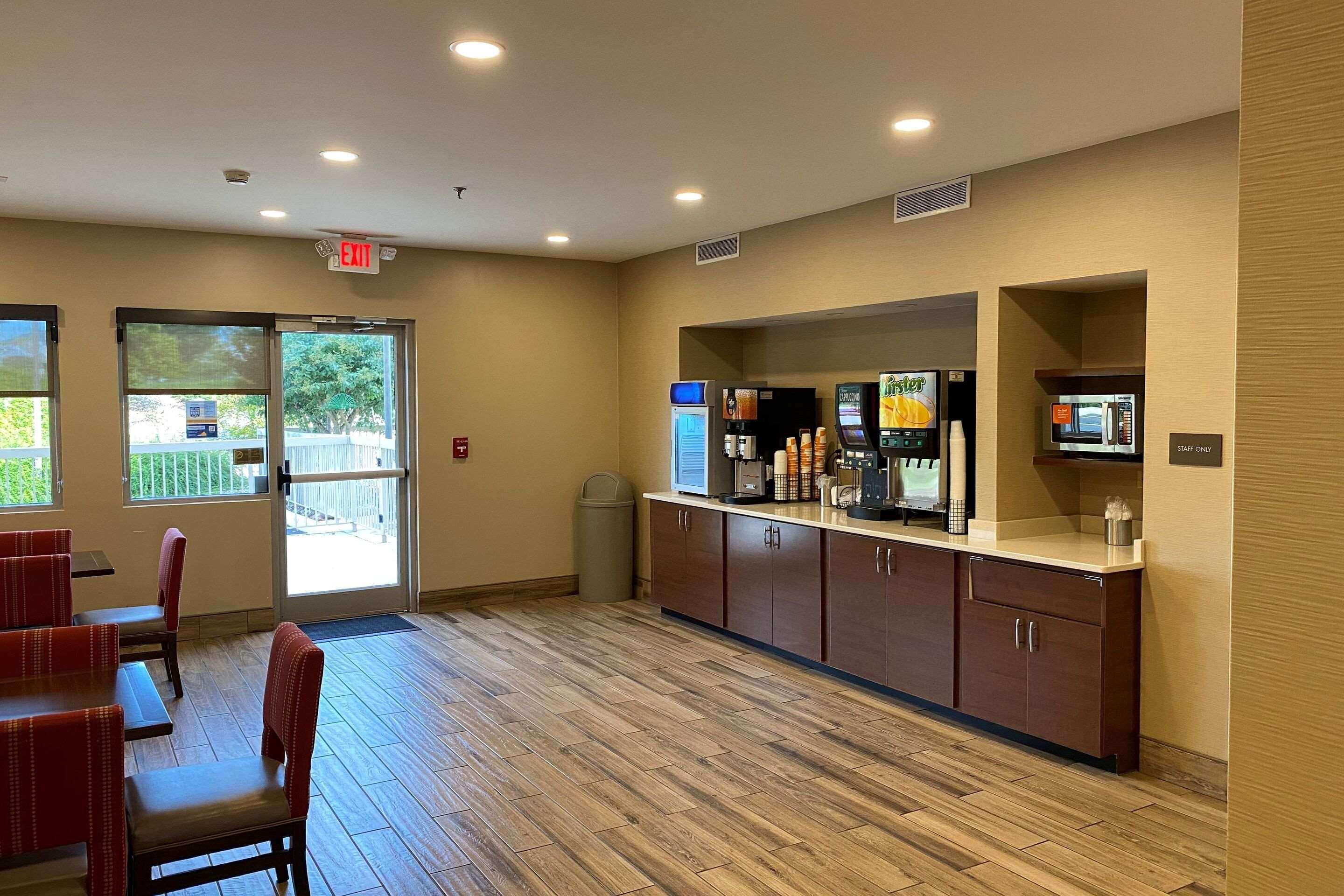 Comfort Inn Airport Roanoke Extérieur photo