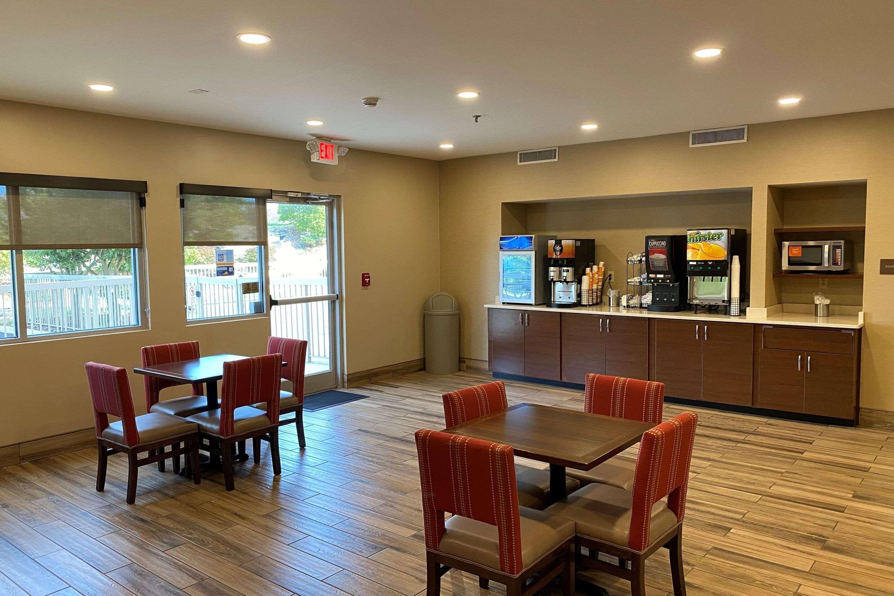 Comfort Inn Airport Roanoke Extérieur photo