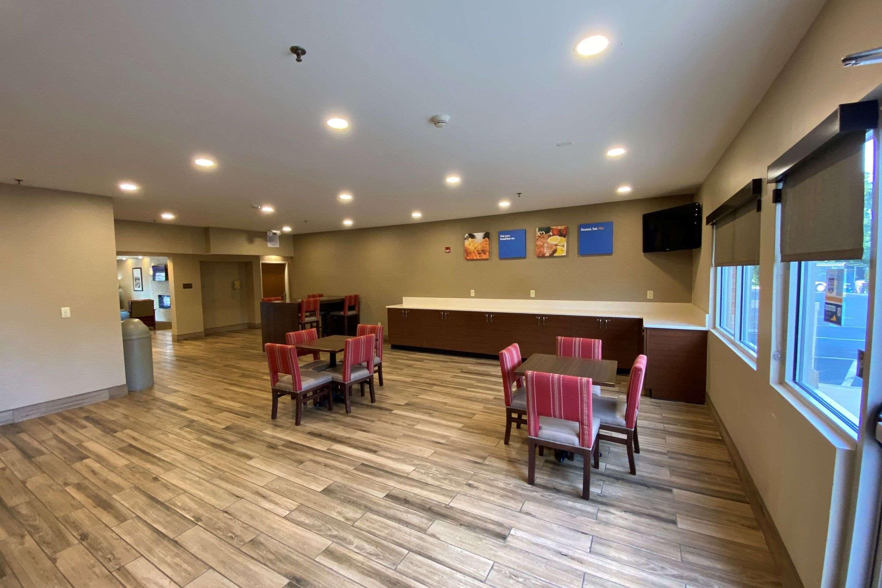 Comfort Inn Airport Roanoke Extérieur photo